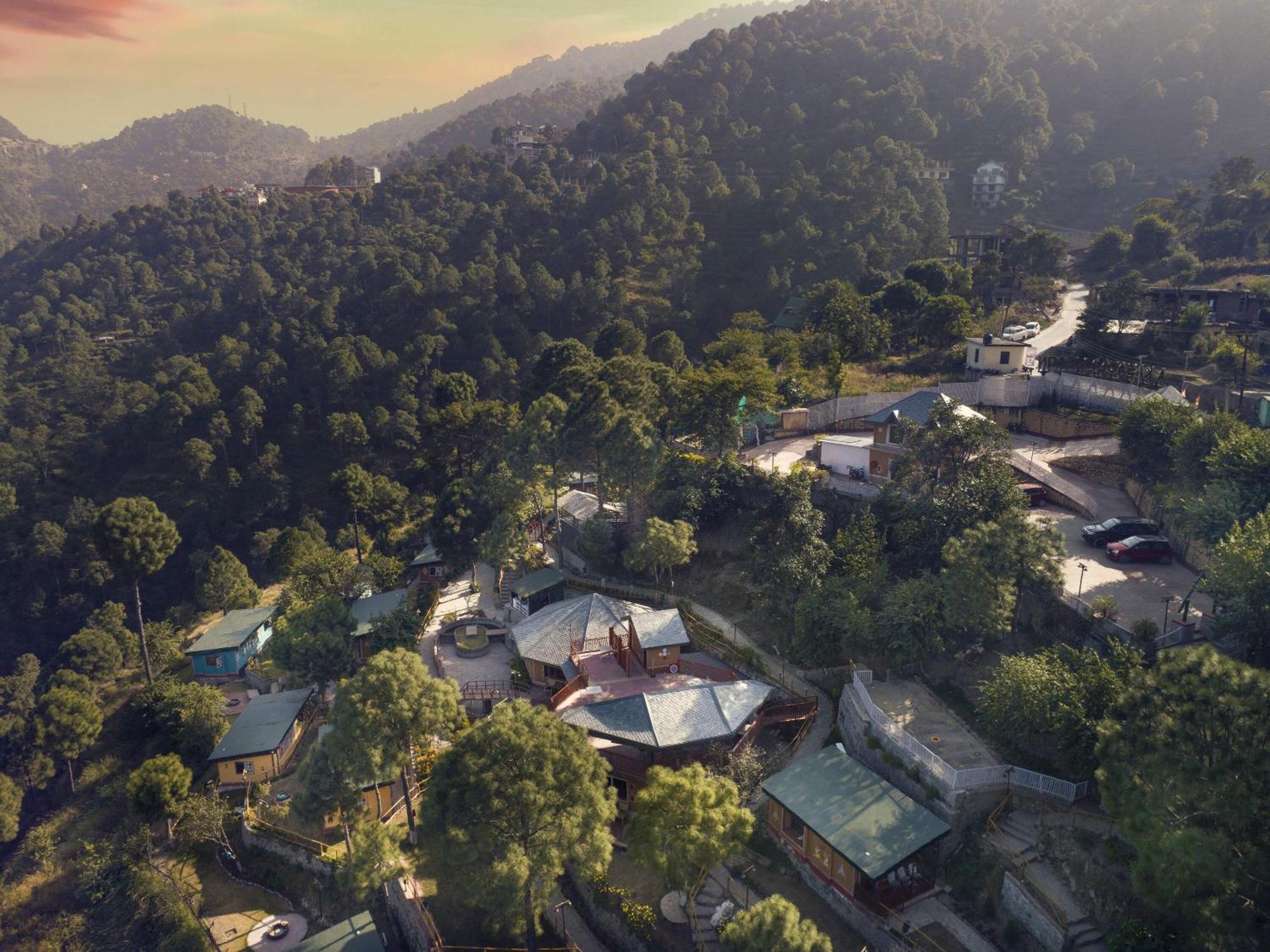 Отель A Kasauli Ggaon By Echor Экстерьер фото
