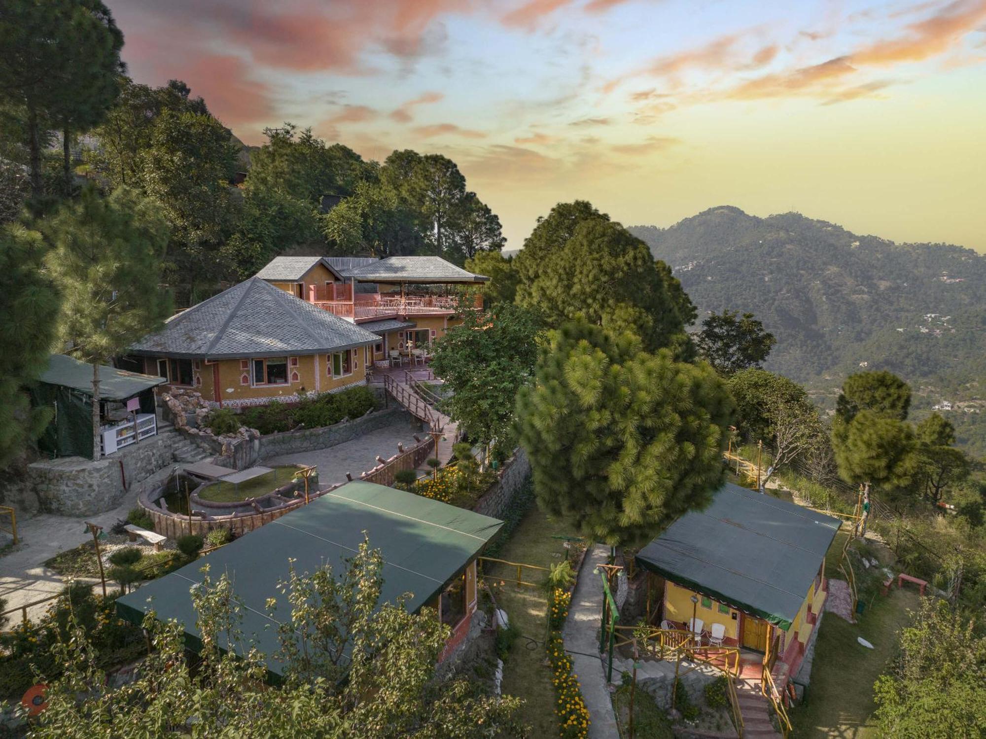 Отель A Kasauli Ggaon By Echor Экстерьер фото