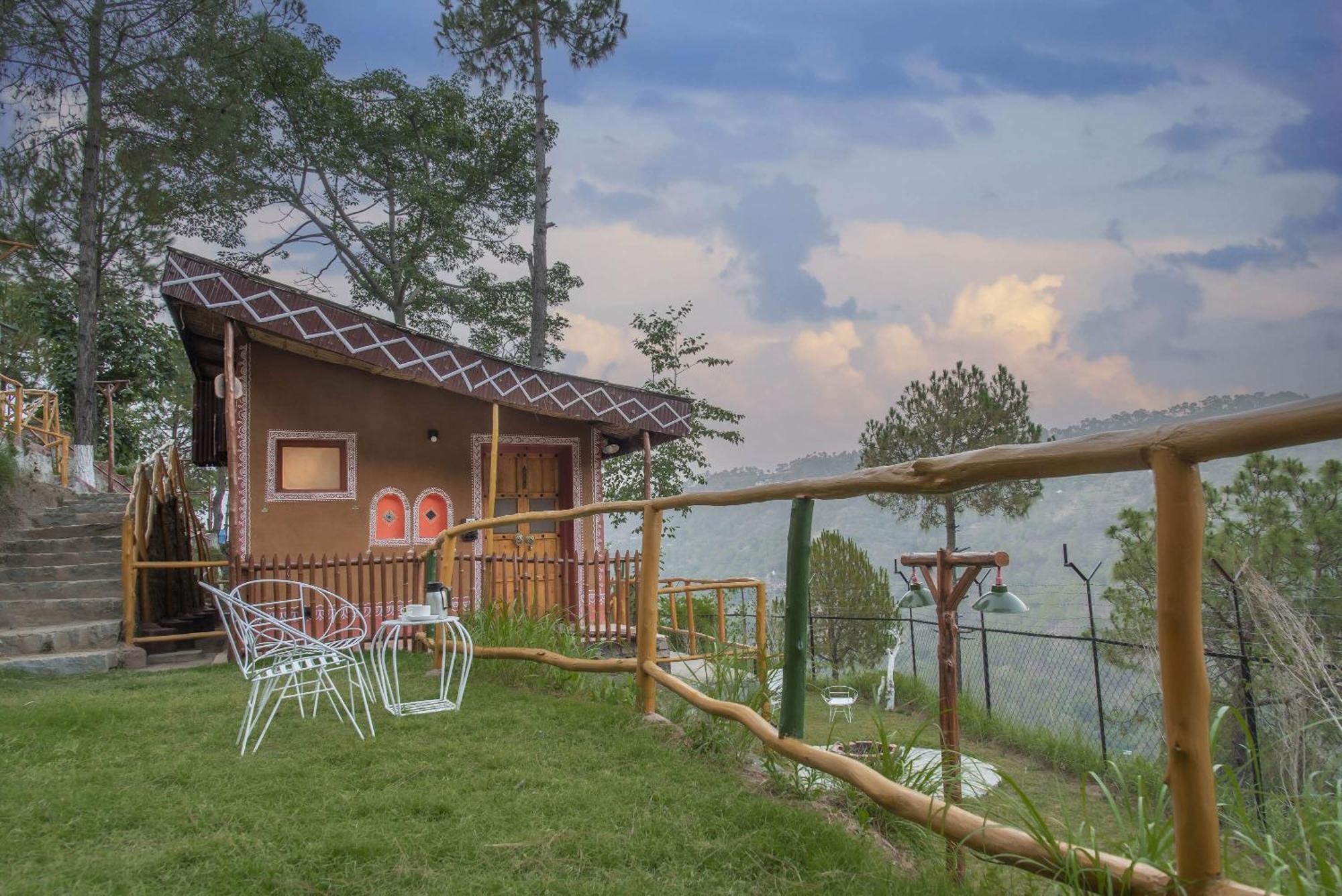 Отель A Kasauli Ggaon By Echor Экстерьер фото