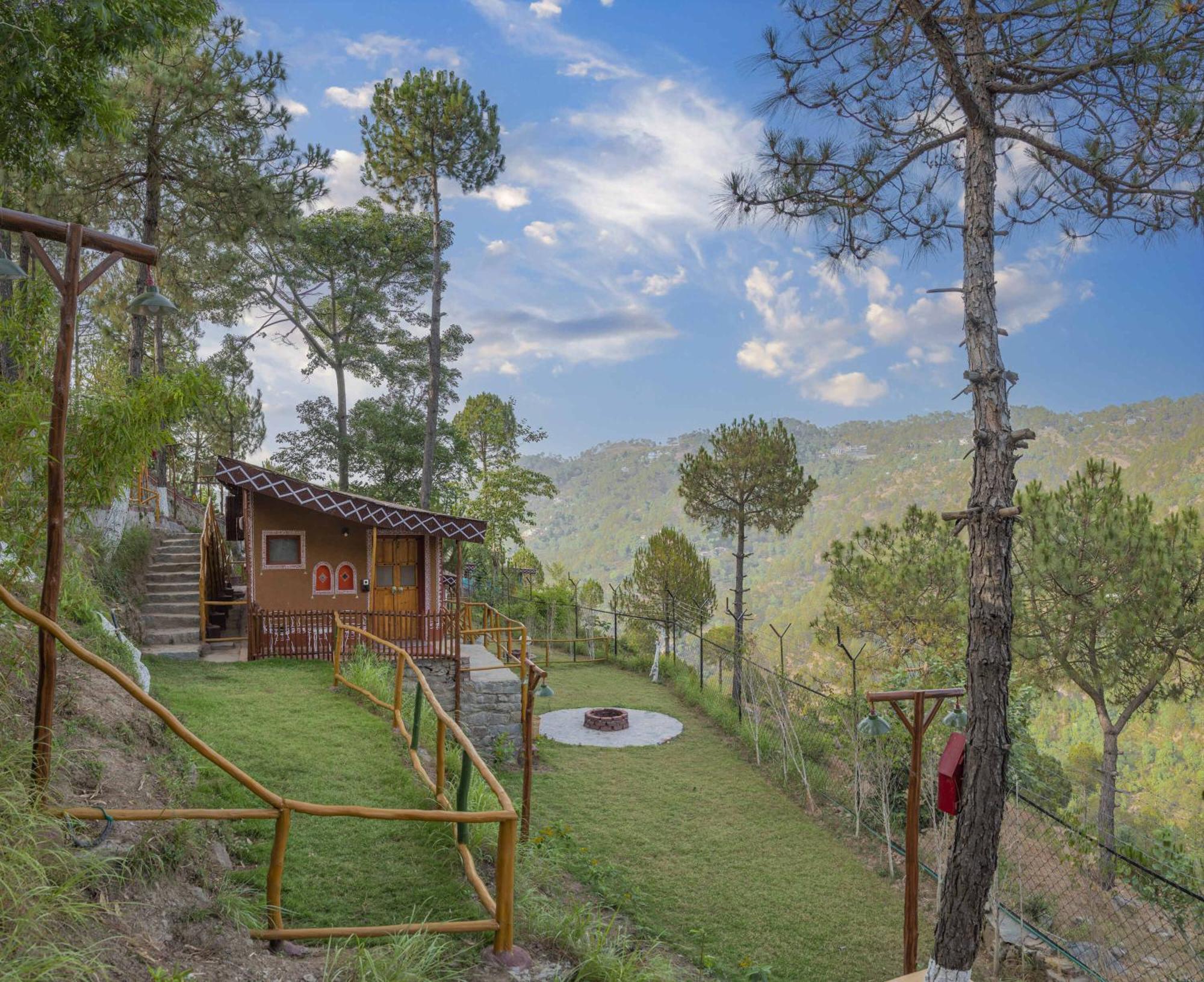 Отель A Kasauli Ggaon By Echor Экстерьер фото
